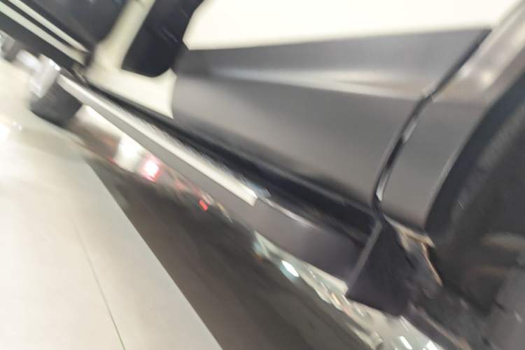 Used Nissan Qashqai 2023 Classic 2.0L CVT XV Comfort Edition Left Side Sill