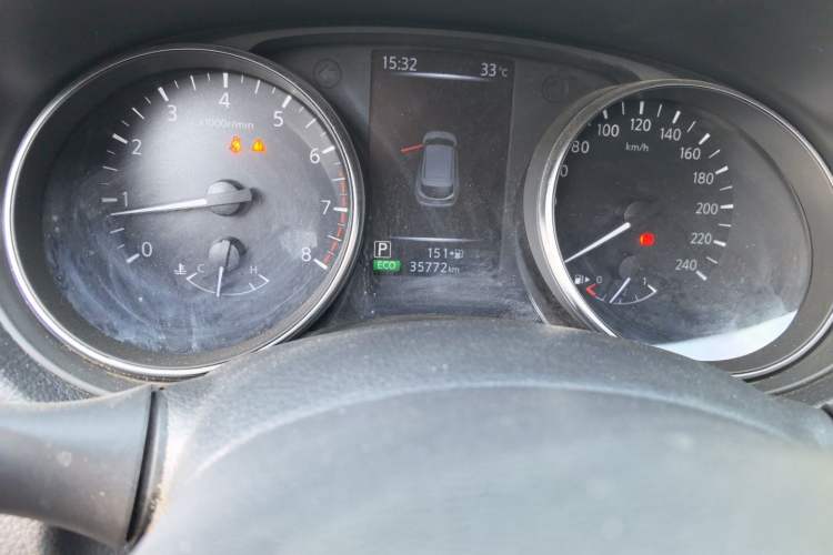 Used Nissan Qashqai 2023 Classic 2.0L CVT XV Comfort Edition Odometer Close Up