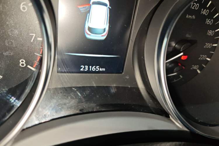 Used Nissan Qashqai 2023 Classic 2.0L CVT XV Comfort Edition Odometer Close Up
