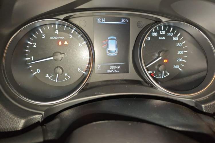 Used Nissan Qashqai 2023 Classic 2.0L CVT XV Comfort Edition Odometer Close Up