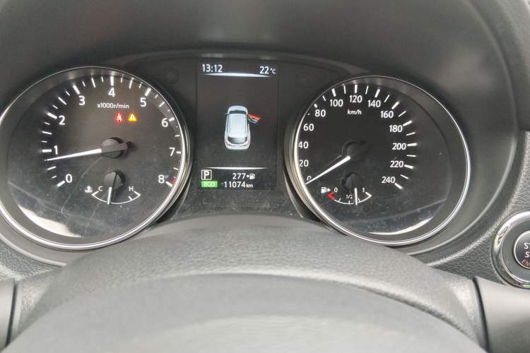 Used Nissan Qashqai 2023 Classic 2.0L CVT XV Comfort Edition Odometer Close Up