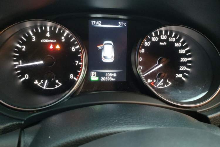 Used Nissan Qashqai 2023 Classic 2.0L CVT XV Comfort Edition Odometer Close Up