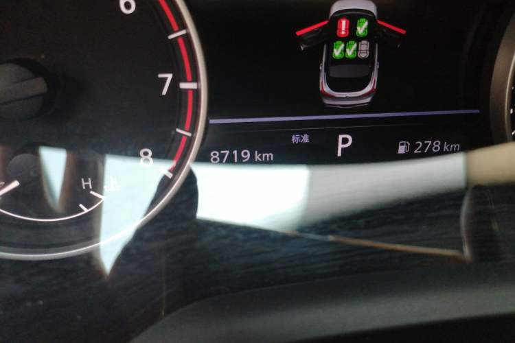 Used Nissan Qashqai 2023 1.3T CVT Elite Edition Odometer Close Up
