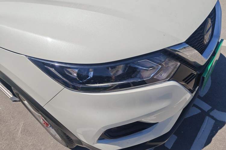 Used Nissan Qashqai 2023 Classic 2.0L CVT XV Comfort Edition Right Front Headlight