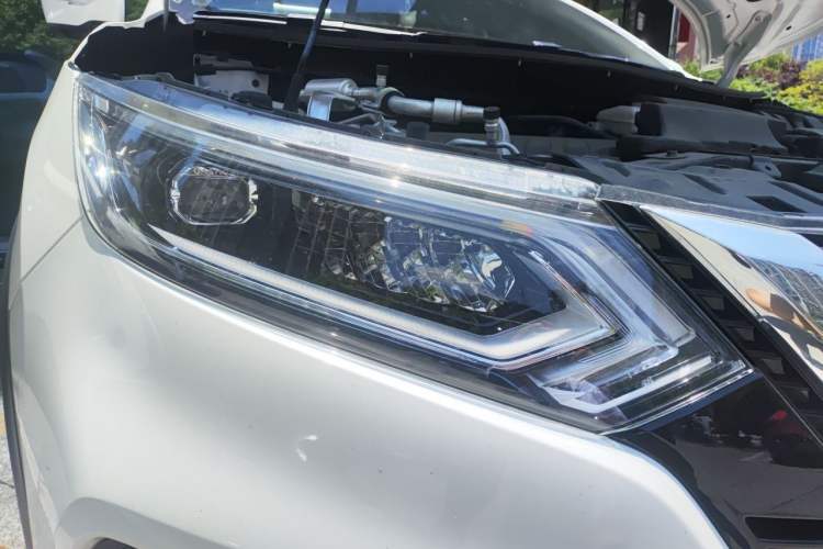 Used Nissan Qashqai 2023 Classic 2.0L CVT XV Prem. Smart Enjoyment Edition Right Front Headlight