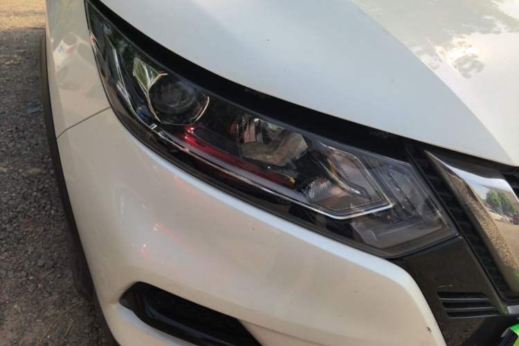 Used Nissan Qashqai 2023 Classic 2.0L CVT XV Comfort Edition Right Front Headlight
