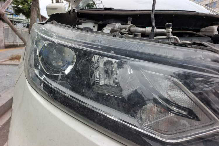 Used Nissan Qashqai 2023 Classic 2.0L CVT XV Comfort Edition Right Front Headlight