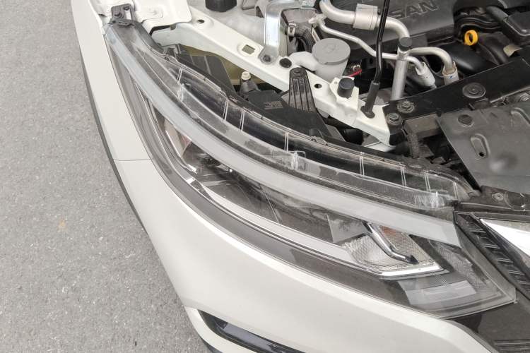 Used Nissan Qashqai 2023 Classic 2.0L CVT XV Comfort Edition Right Front Headlight