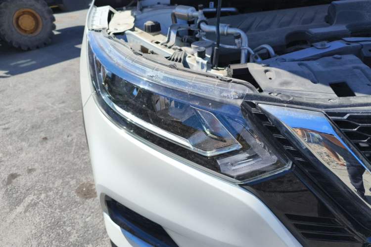 Used Nissan Qashqai 2023 Classic 2.0L CVT XV Comfort Edition Right Front Headlight