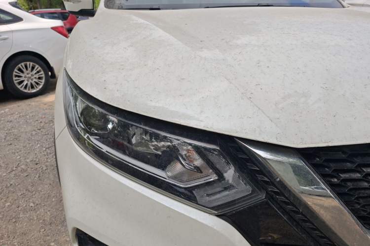 Used Nissan Qashqai 2023 Classic 2.0L CVT XV Comfort Edition Right Front Headlight