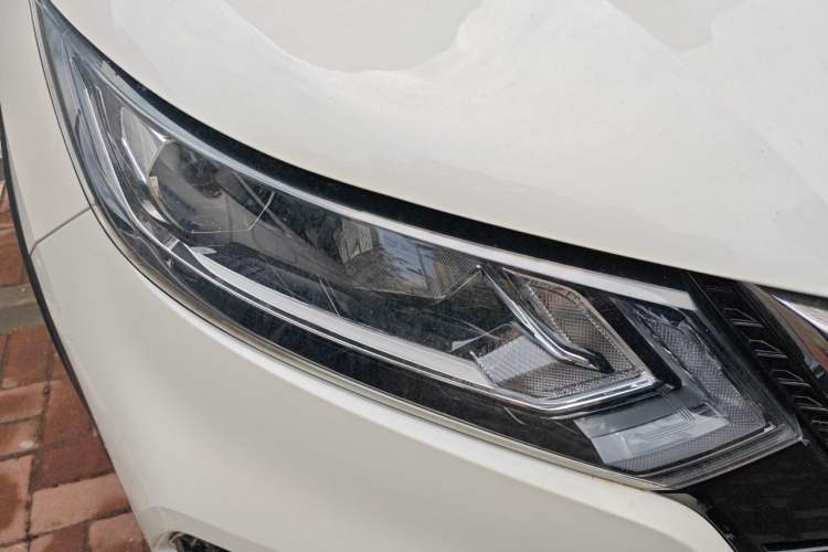 Used Nissan Qashqai 2023 Classic 2.0L CVT XV Comfort Edition Right Front Headlight