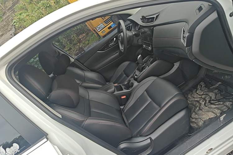 Used Nissan Qashqai 2023 Classic 2.0L CVT XV Comfort Edition Right Front Seat
