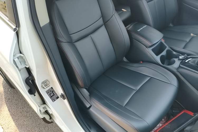 Used Nissan Qashqai 2023 Classic 2.0L CVT XV Comfort Edition Right Front Seat