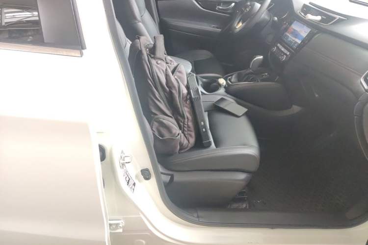 Used Nissan Qashqai 2023 Classic 2.0L CVT XV Comfort Edition Right Front Seat