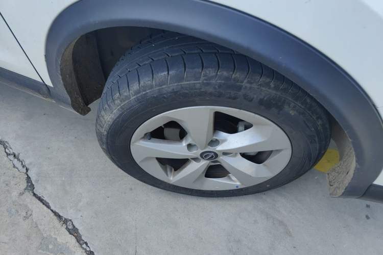 Used Nissan Qashqai 2023 Classic 2.0L CVT XV Comfort Edition Right Front Wheel Hub