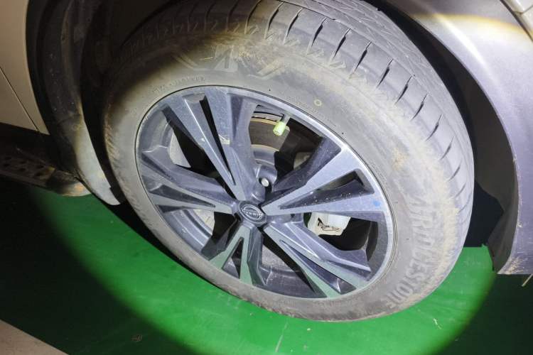 Used Nissan Qashqai 2023 Classic 2.0L CVT XV Prem. Smart Enjoyment Edition Right Front Wheel Hub