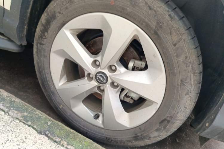 Used Nissan Qashqai 2023 Classic 2.0L CVT XV Comfort Edition Right Front Wheel Hub