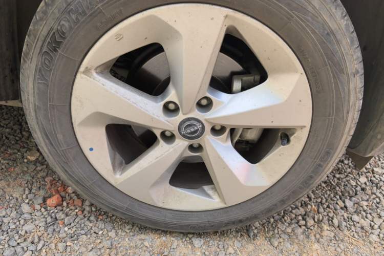 Used Nissan Qashqai 2023 Classic 2.0L CVT XV Comfort Edition Right Front Wheel Hub