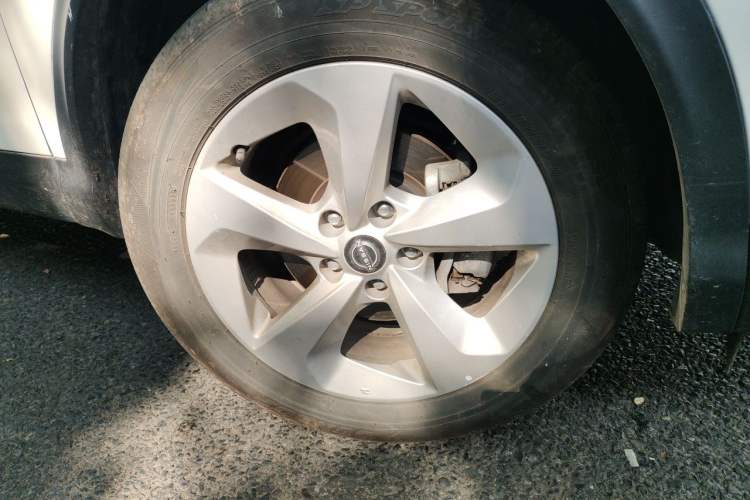 Used Nissan Qashqai 2023 Classic 2.0L CVT XV Comfort Edition Right Front Wheel Hub