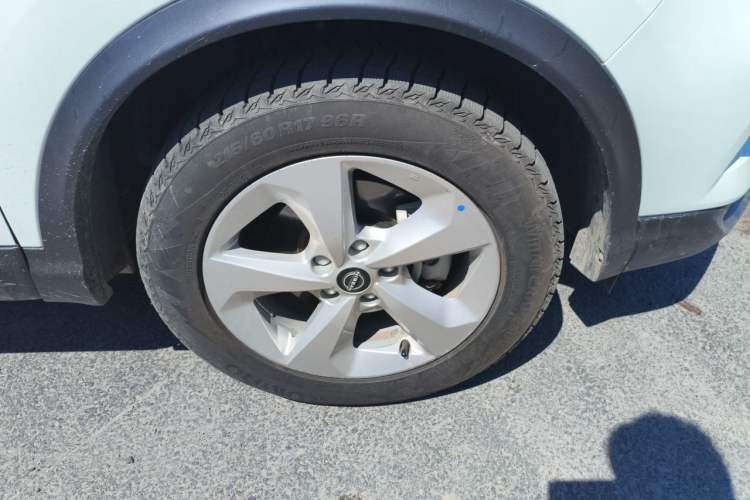 Used Nissan Qashqai 2023 Classic 2.0L CVT XV Comfort Edition Right Front Wheel Hub