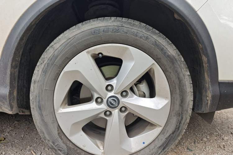 Used Nissan Qashqai 2023 Classic 2.0L CVT XV Comfort Edition Right Front Wheel Hub