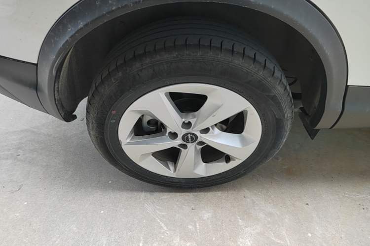 Used Nissan Qashqai 2023 Classic 2.0L CVT XV Comfort Edition Right Rear Wheel Hub