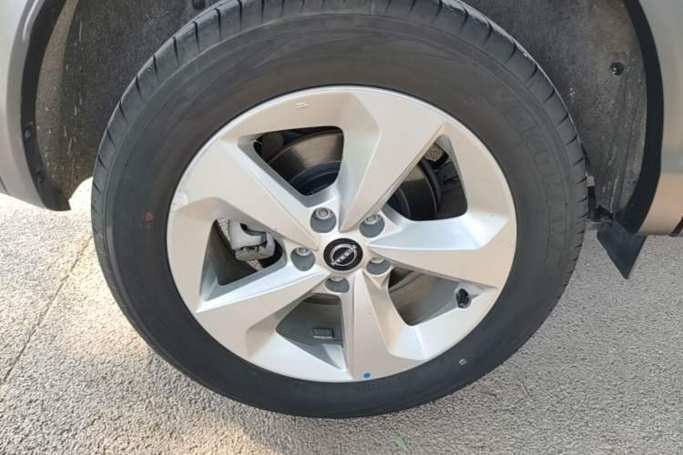 Used Nissan Qashqai 2023 Classic 2.0L CVT XV Comfort Edition Right Rear Wheel Hub