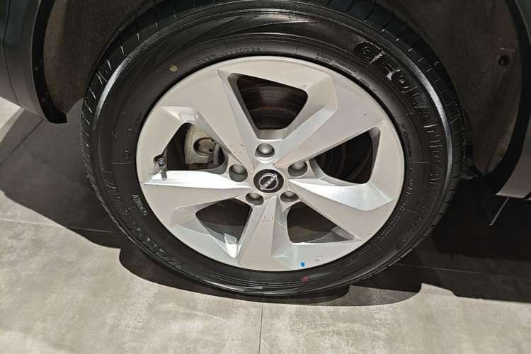 Used Nissan Qashqai 2023 Classic 2.0L CVT XV Comfort Edition Right Rear Wheel Hub
