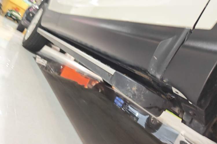 Used Nissan Qashqai 2023 Classic 2.0L CVT XV Comfort Edition Right Side Sill