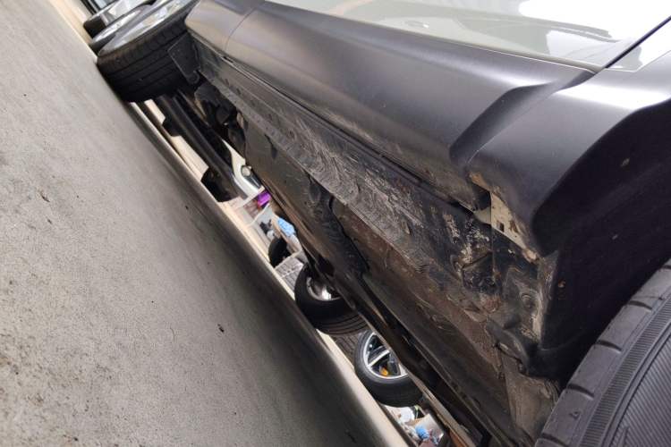 Used Nissan Qashqai 2023 Classic 2.0L CVT XV Comfort Edition Right Side Sill