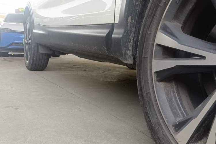 Used Nissan Qashqai 2023 Classic 2.0L CVT XV+ Leading Edition Right Side Sill