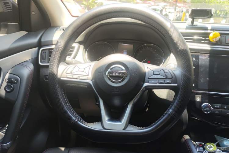 Used Nissan Qashqai 2023 Classic 2.0L CVT XV Prem. Smart Enjoyment Edition Steering Wheel