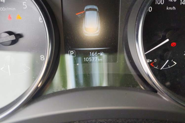 Used Nissan Qashqai 2023 Classic 2.0L CVT XV Comfort Edition Odometer Close Up