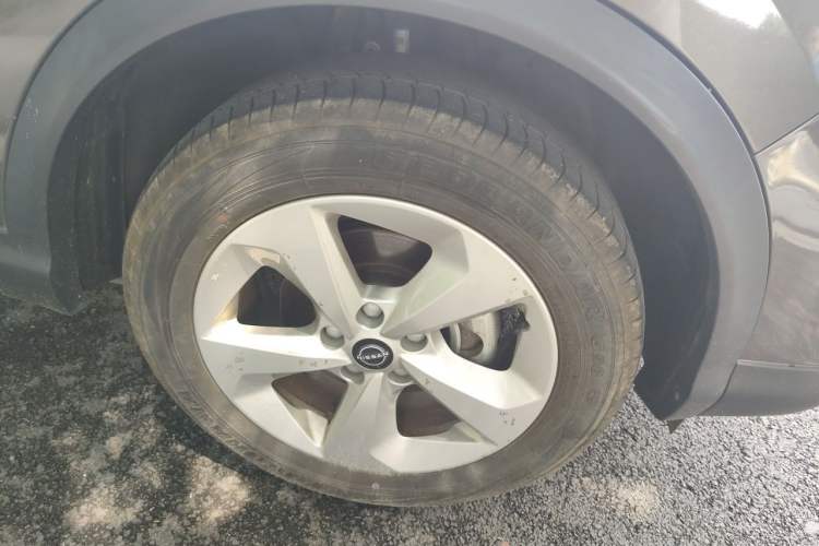 Used Nissan Qashqai 2023 Classic 2.0L CVT XV Comfort Edition Right Front Wheel Hub