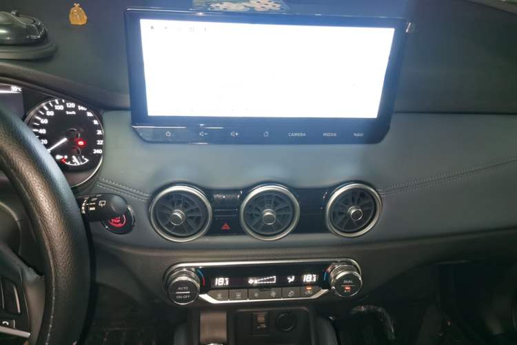 Used Nissan Qashqai 2025 Honor 2.0L CVT XV+ Leading Edition Audio And AC Panel