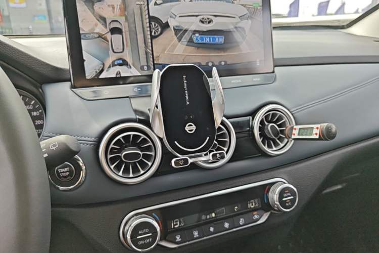 Used Nissan Qashqai 2025 Facelifted Honor 2.0L CVT XV+ Leading Edition Audio And AC Panel