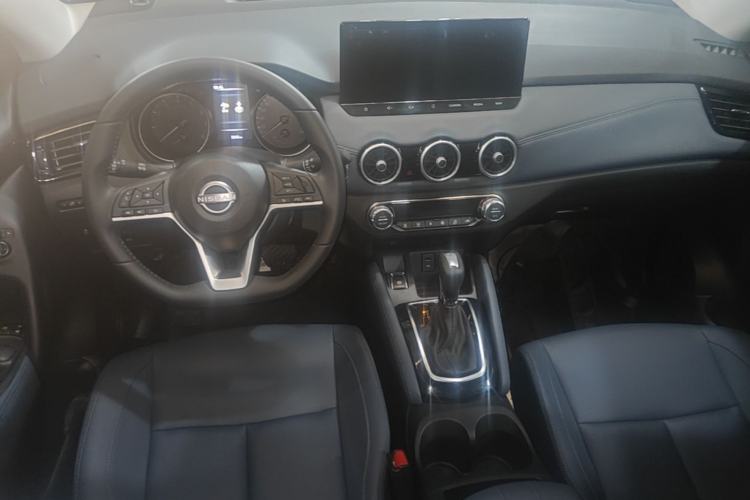 Used Nissan Qashqai 2025 Honor 2.0L CVT XV+ Leading Edition Center Console