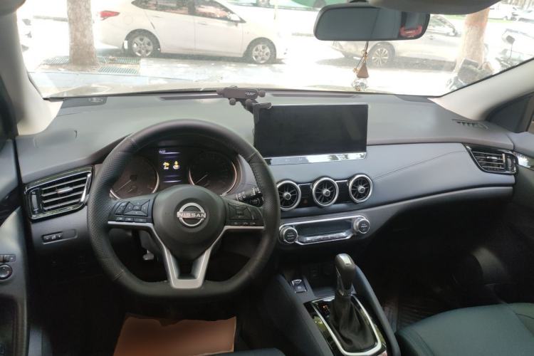 Used Nissan Qashqai 2025 Honor 2.0L CVT XV+ Leading Edition Center Console