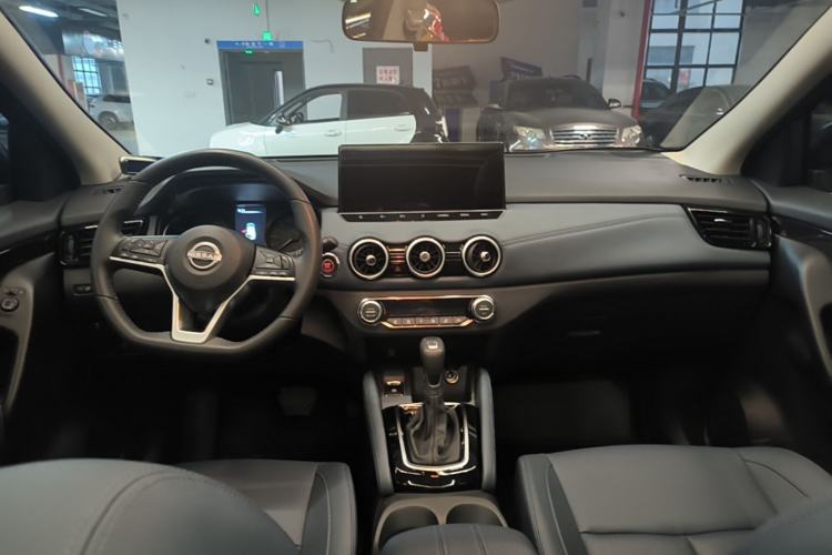 Used Nissan Qashqai 2025 Honor 2.0L CVT XV+ Leading Edition Center Console