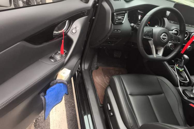 Used Nissan Qashqai 2025 Facelifted Honor 2.0L CVT XV+ Leading Edition Driver Seat