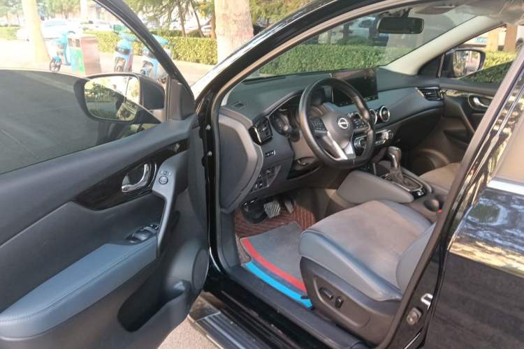 Used Nissan Qashqai 2025 Honor 2.0L CVT XV+ Leading Edition Driver Seat