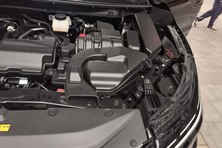 Used Nissan Qashqai 2025 Facelifted Honor 2.0L CVT XV+ Leading Edition Engine Bay Left