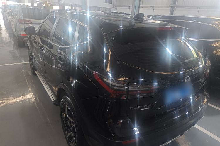 Used Nissan Qashqai 2025 Honor 2.0L CVT XV+ Leading Edition Exterior 2