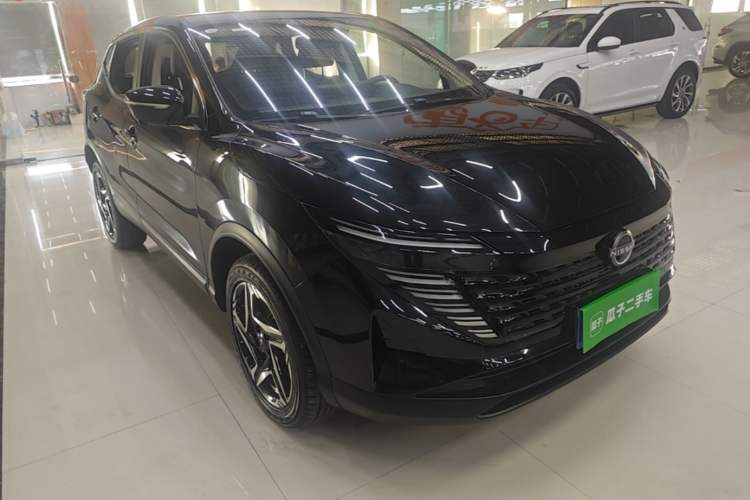 Used Nissan Qashqai 2025 Honor 2.0L CVT XV+ Leading Edition Front Right 45 Deg