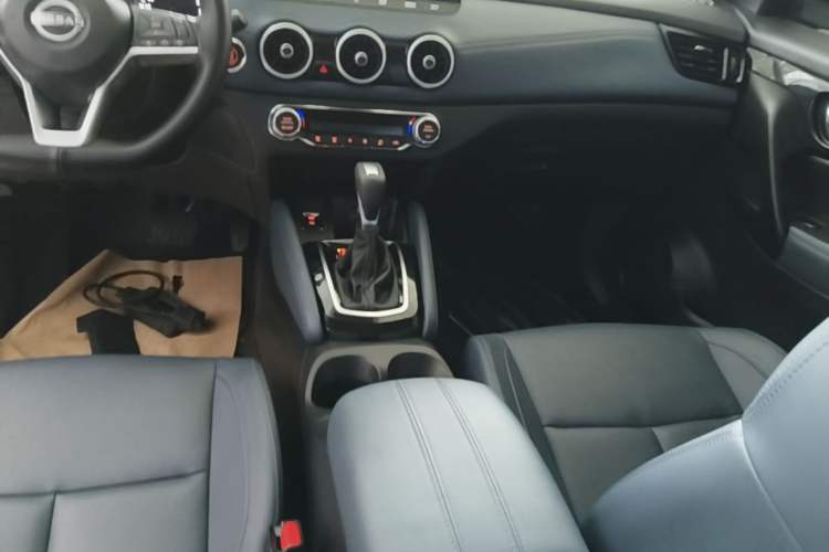 Used Nissan Qashqai 2025 Honor 2.0L CVT XV Genuine Edition Gear Lever