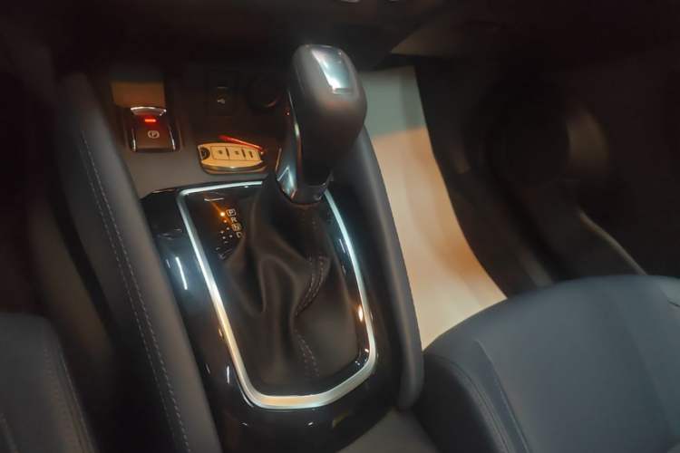 Used Nissan Qashqai 2025 Honor 2.0L CVT XV+ Leading Edition Gear Lever