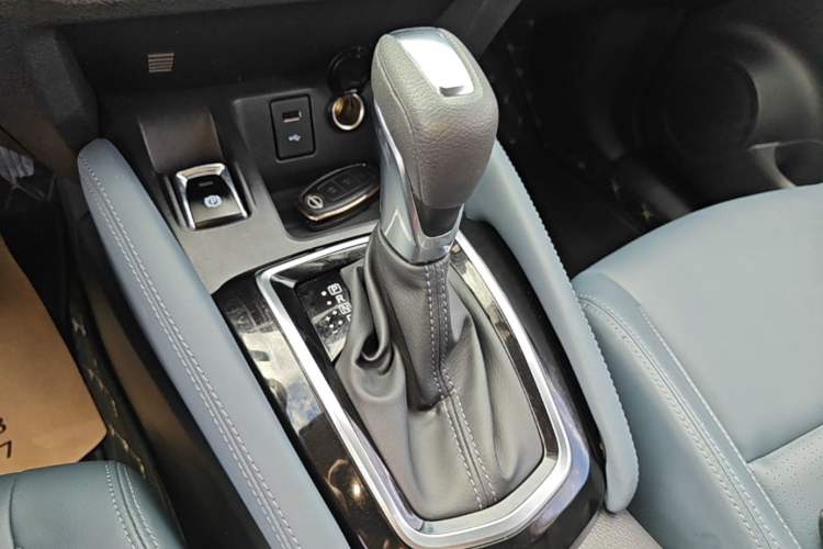 Used Nissan Qashqai 2025 Facelifted Honor 2.0L CVT XV+ Leading Edition Gear Lever