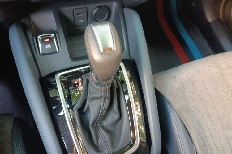 Used Nissan Qashqai 2025 Honor 2.0L CVT XV+ Leading Edition Gear Lever