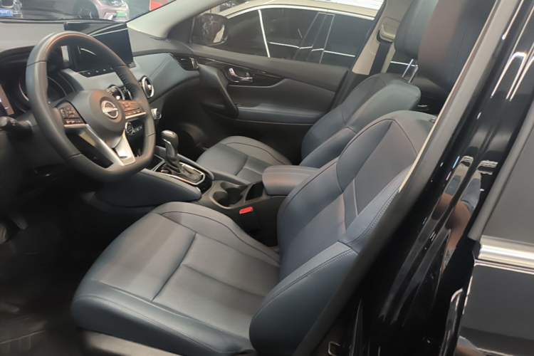 Used Nissan Qashqai 2025 Honor 2.0L CVT XV+ Leading Edition Left Front Seat
