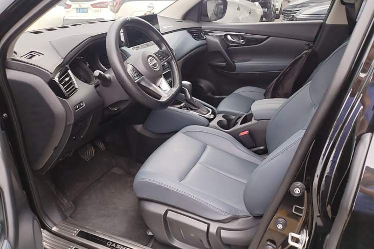 Used Nissan Qashqai 2025 Facelifted Honor 2.0L CVT XV Genuine Edition Left Front Seat